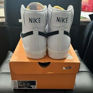 Nike Blazer ‘77 Mid SZ12